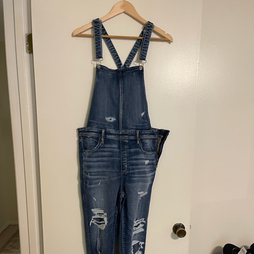 American Eagle Jegging overalls Size 14